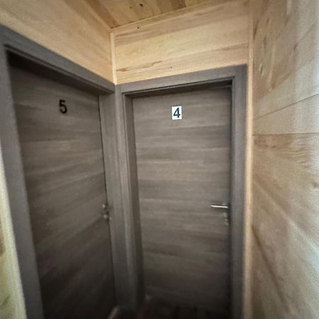 Bungalow House - 5 Rooms Zolaci المظهر الخارجي الصورة