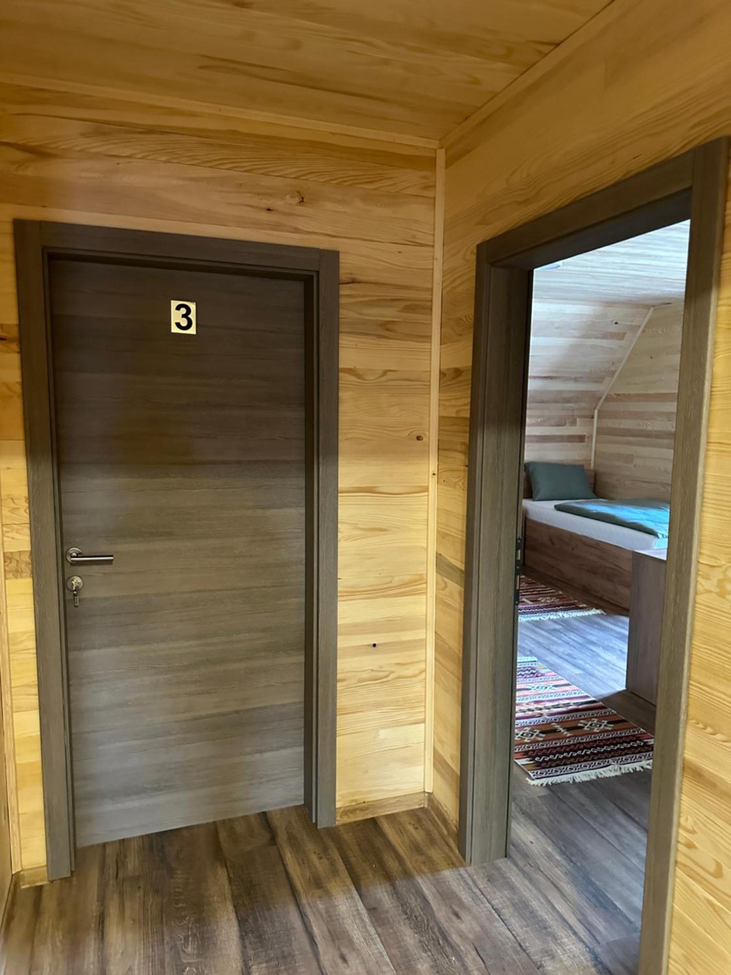 Bungalow House - 5 Rooms Zolaci المظهر الخارجي الصورة