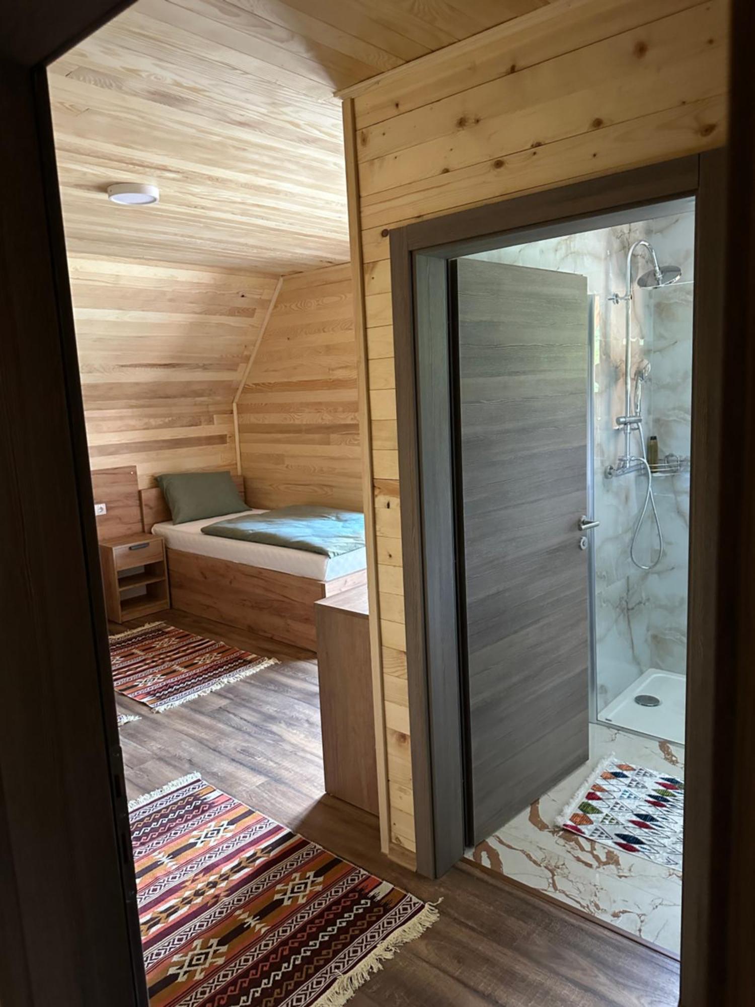 Bungalow House - 5 Rooms Zolaci المظهر الخارجي الصورة